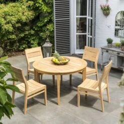 Roble 1.25m Round Dining Set