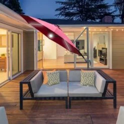 OUTSUNNY Cantilever Garden Parasol Aluminium Red 3m